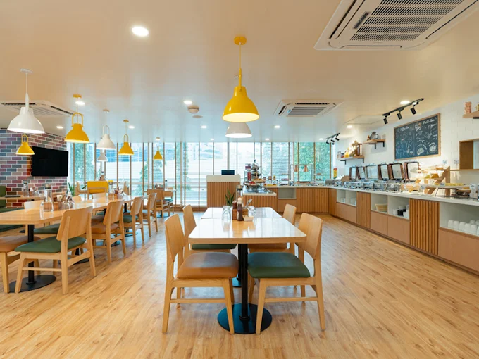 BLOOM HOTEL BKC KALINA